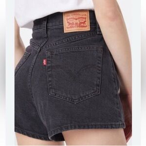Levi's Black Jean Shorts High-Waisted Snug Fit